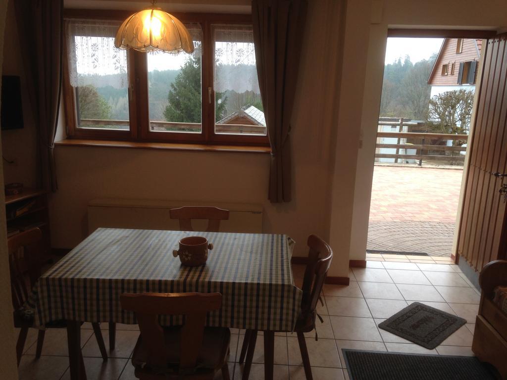 Gites Les Pins Et Les Bruyeres Wangenbourg-Engenthal Exterior foto